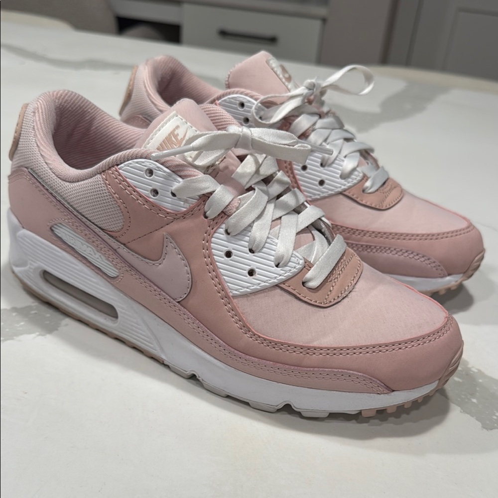 Nike Women's Pink and White Sneakers Air Max 90